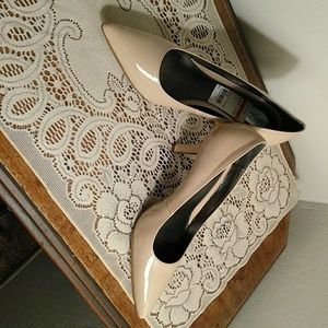 ALFANI, BRAND NEW,  Pointy toe PUMPS,